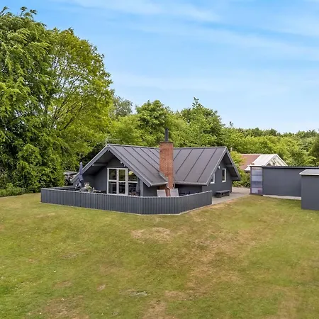 펜션 Asulf - 31km From The Sea By Interhome *